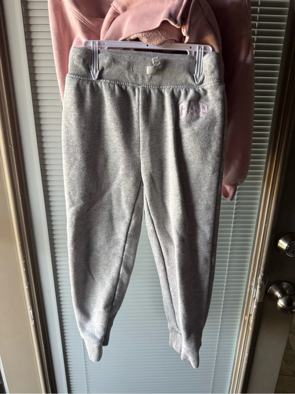 Gap Kids Girls Pink Sherpa Lined Hoodie & Gray Jogger Sweatpants Set XS 4-5